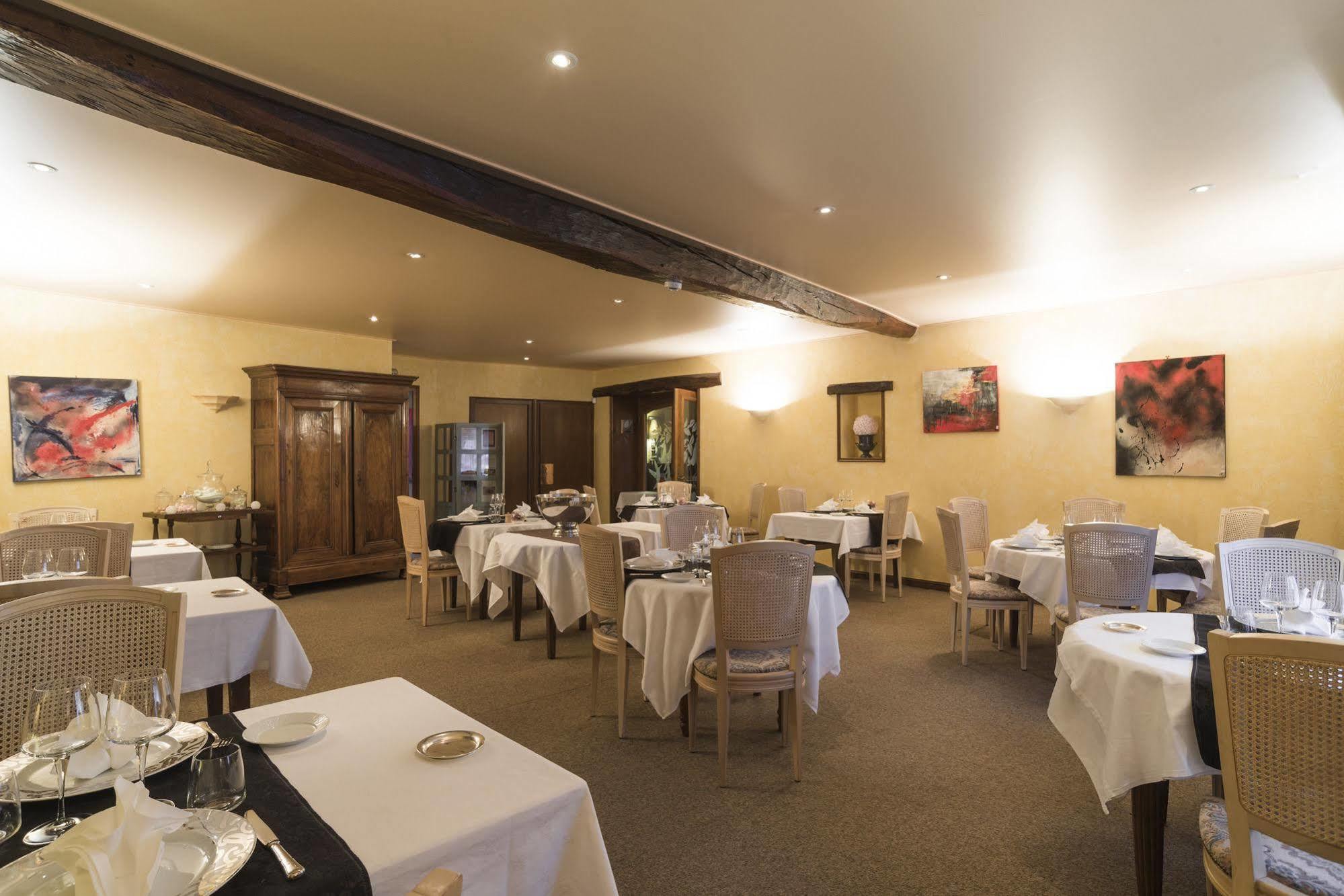 Hotel Restaurant Laurent Perreal Attignat Exterior photo